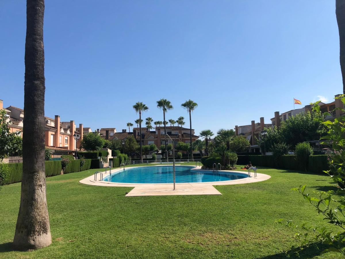 Adosado Para Familias Al Lado De La Playa, Con Piscina Castellón de la Plana Eksteriør bilde